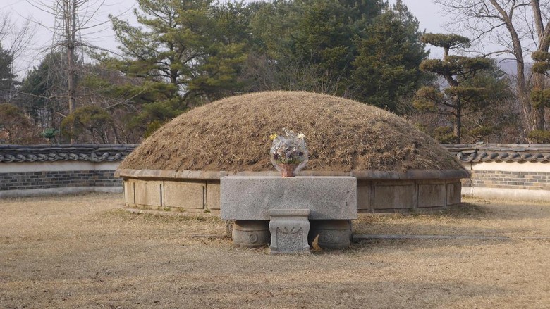 Makam Jenderal Kontroversial di Nami Island, Korsel