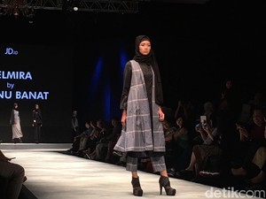 Sukses di Hong Kong, Karya Fashion Anak SMK Kudus Ini Akan Dibawa ke Eropa