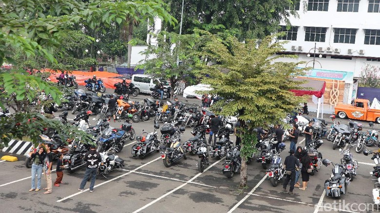 Bikers Luar  Negeri  Belum Lulus Jika Belum Jelajahi Indonesia