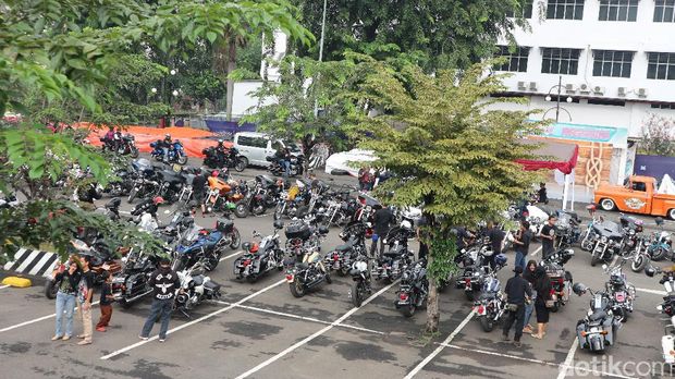 Pecinta Moge Amerika di RI, Serukan <i>'No Complain, No Accident'<i/>