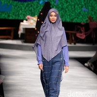 Koleksi Brand Si.Se.Sa yang mengusung tema PopNimes di Muslim Fashion Festival 2017. Jakarta Convention Center. Senayan. jakarta. [Foto: Mohammad Abduh/Wolipop]