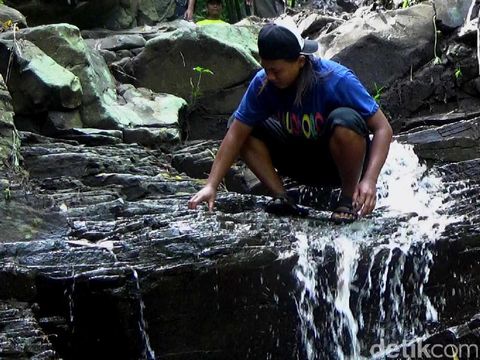 Struktur Watu Piring Terbentuk Alami, Berumur 2-5 Juta Tahun