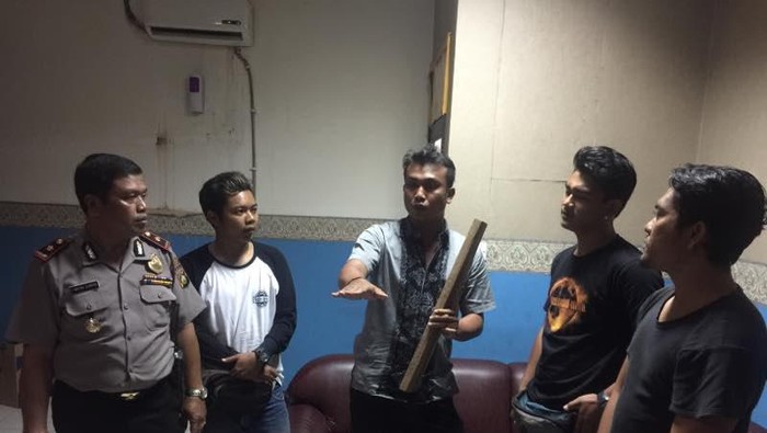 4 Pengeroyok Sopir Taksi Online di Kuta Ditangkap