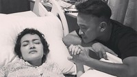 Ruben Onsu menjadi sahabat yang paling dekat dengan Jupe selama dirawat di RSCM. Foto: Instagram/ Julia Perez