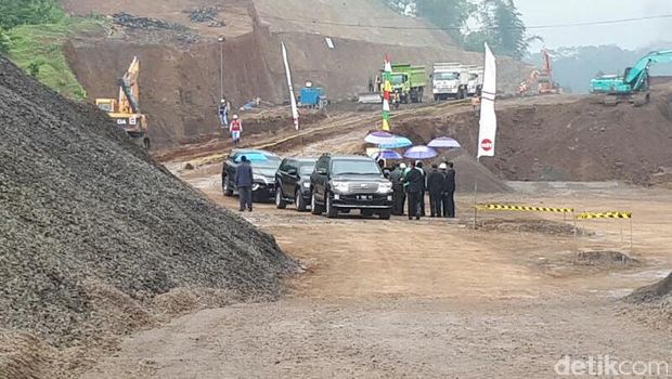 Presiden Jokowi cek proyek tol Bawen-Salatiga