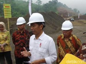 Jokowi Bakal Bangun Tol Pekanbaru-Padang