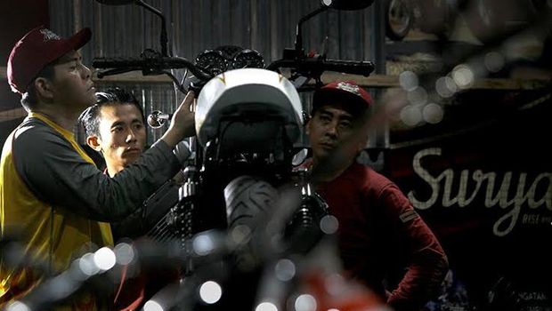 Motor Modifikasi Iconic Bike Suryanation Siap Bersolek