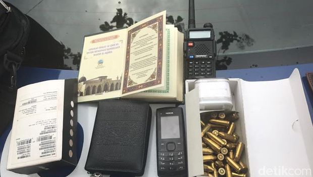 Ini Penampakan Barang Bukti Terduga Teroris Aksi Amaliyah di Tuban