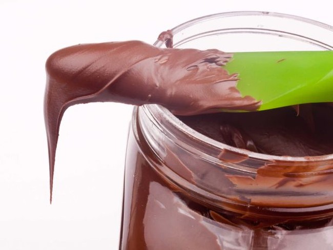 Bikin Es Loli Nutella yang Legit Enak dengan 3 Bahan