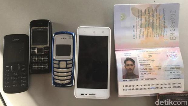 Ini Penampakan Barang Bukti Terduga Teroris Aksi Amaliyah di Tuban