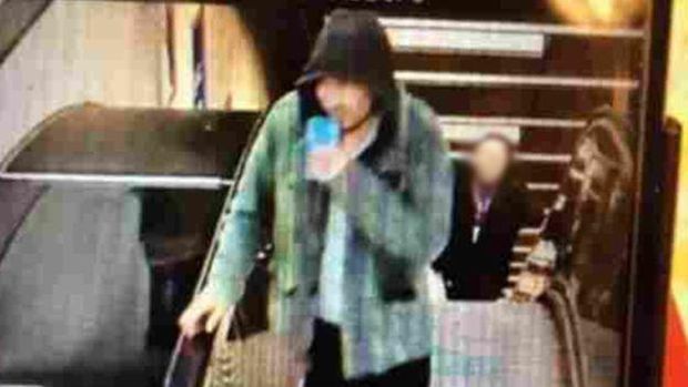 Pria yang diduga pelaku teror