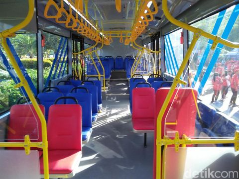 Bus maxi TransJakarta / 