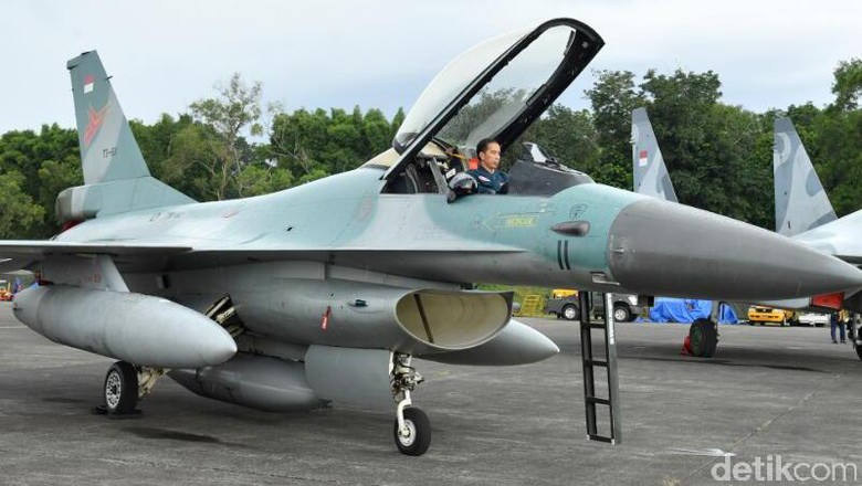 Cegat Pesawat, TNI AU ke Singapura: Enak Saja Masuk Rumah Orang! Cegat Pesawat, TNI AU ke Singapura: Enak Saja Masuk Rumah Orang!