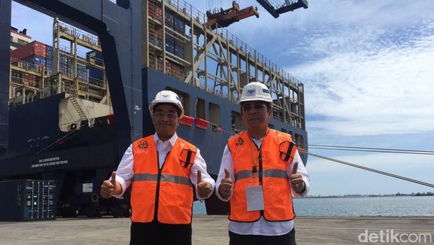 Menhub Cek Kapal Raksasa yang Bersandar di Tanjung Priok