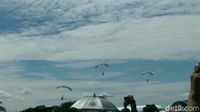 HUT ke-71, TNI AU Pamerkan Akrobat Udara Sampai Simulasi Tempur