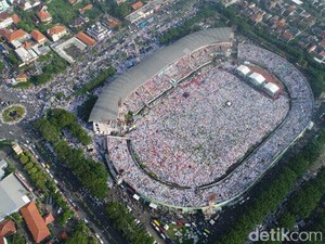 Ratusan Ribu Warga Nahdliyin Hadiri Istighosah Kubro di Sidoarjo