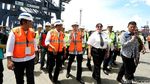 Menhub Budi Karya Sambut Kapal Raksasa di Priok