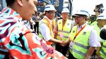 Menhub Budi Karya Sambut Kapal Raksasa di Priok