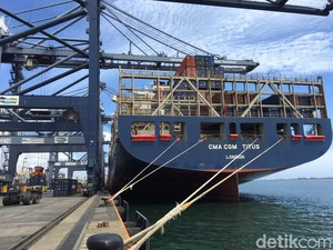 Kenapa Baru Sekarang Kapal Raksasa Bersandar di RI?
