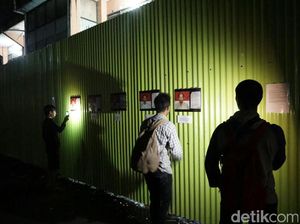 Street Art; Ketika Seniman Purwokerto Pameran Foto di Pagar Toko