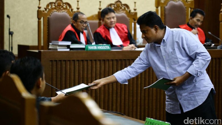 Bos PT EKP Penyuap Pejabat Pajak Divonis 3 Tahun Penjara Bos PT EKP Penyuap Pejabat Pajak Divonis 3 Tahun Penjara