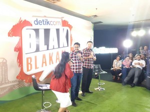 Gaya Kocak Ahok-Djarot Jawab Pertanyaan Sambil Ngerap