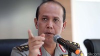 Brimob dan Densus Antiteror 88 melakukan pengepungan dan terjadi baku tembak. 6 orang teroris yang berniat balas dendam atau amaliyah itu tewas diterjang timah panas. Kapolda Jatim Irjen Pol Machfud Arifin di Mapolres Tuban menyatakan bahwa keenam teroris ini berniat balas dendam kepada polisi.