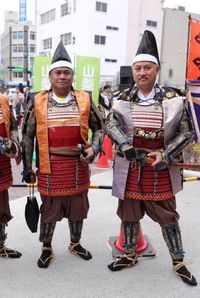 Gaya Jusman dan Gobel Jadi Samurai di Jepang