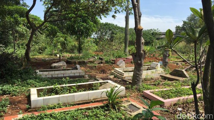 Debat Proyek Bendungan, Anggota DPR dan DPRD Cekcok di Pemakaman