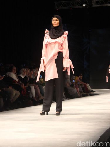 Karya Hannie Hananto Hingga Barli Asmara Tutup Muffest 2017