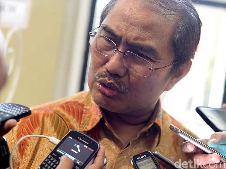 Jimly Minta Seleksi 1.600 Hakim Bukan Lewat Jalur CPNS Jimly Minta Seleksi 1.600 Hakim Bukan Lewat Jalur CPNS