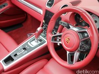 Melesat dengan Mobil Sport dan Wah, Porsche 718 Boxster