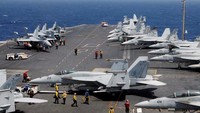 Setelah program itu, warga Vietnam akan menunjukkan kepada para pelaut AS mengenai hal-hal yang bisa dilakukan secara lokal, seperti menyiapkan makanan atau melakukan pekerjaan di tempat galangan kapal. Ini bukan fokus militer, ini pertukaran budaya, sebut juru bicara Angkatan Laut AS, Letnan Komandan Tim Hawkins. Foto: Reuters