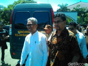 Buni Yani Diserahkan ke Kejari Depok