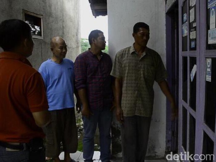 Kecurigaan Warga Pergoki Endar dan Teman Latihan Menembak Tiap Jumat