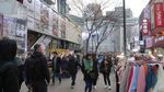 Cewek-cewek Pasti Senang Belanja Kosmetik di Myeongdong