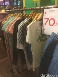 Baju Hingga Sepatu Mezzo Diskon 70% di Aeon Mall