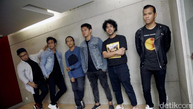 Baju Melorot Pamela, Raffi Tak Rela Ayu Ting Ting Dimiliki Orang Lain