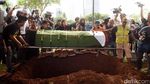 Tegarnya Putra Renita Sukardi Lepas Kepergian Sang Bunda