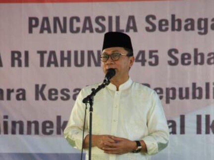 Ketua MPR: Berjasa, Pesantren Harus Dapat Perhatian dari Negara