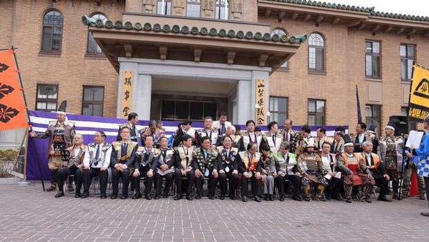 Gaya Jusman dan Gobel Jadi Samurai di Jepang