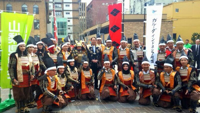 Gaya Jusman dan Gobel Jadi Samurai di Jepang