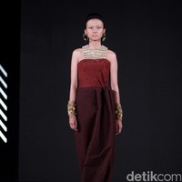 Koleksi Andreas Odang mengangkat tema Le Memoire di Fashion Nation 2017. Senayan City. Jakarta. [Foto: Mohammad Abduh/Wolipop]