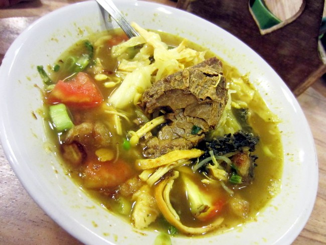 Di Senopati Bisa Cicip Soto hingga Ayam Betutu di 4 Restoran Ini