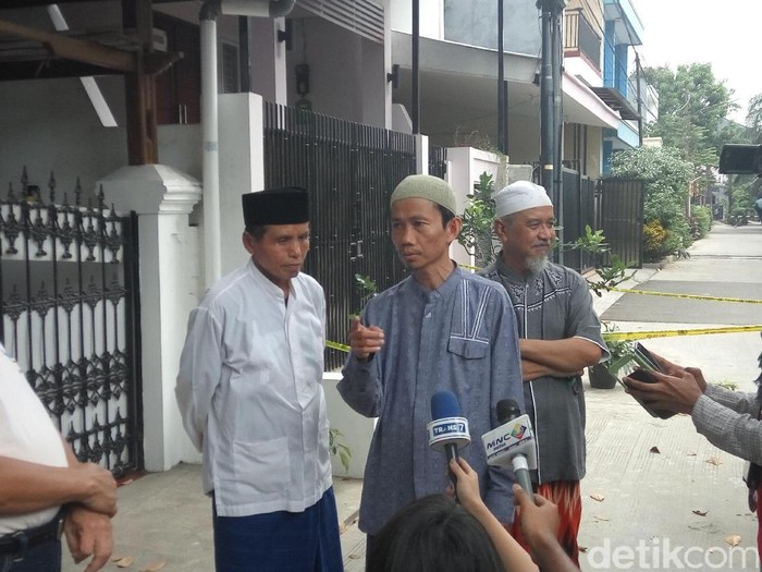 Saksi Mata: 2 Penyiram Air Keras ke Novel Berbadan Tinggi Besar