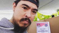 Berry Manoch yang dikenal dari Saint Loco mengubah namanya menjadi Muhammad Berry Al Fatah. Foto: Dok. Instagram/callmebee01