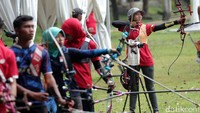 Latihan digelar di PP PON Cibubur, Jakarta Timur, Selasa (11/4/2017).