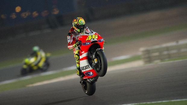 Lorenzo vs Rossi di Dua Balapan Pertama dengan Ducati