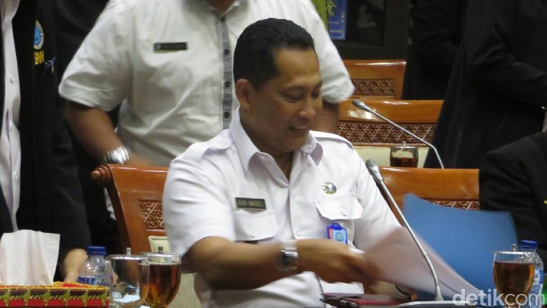 Buwas: TNI Dibutuhkan untuk Perangi Narkotika Buwas: TNI Dibutuhkan untuk Perangi Narkotika