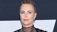 Charlize saat tampil premiere film barunya itu di New York, AS pada akhir pekan lalu. Dimitrios Kambouris/Getty Images/detikFoto.